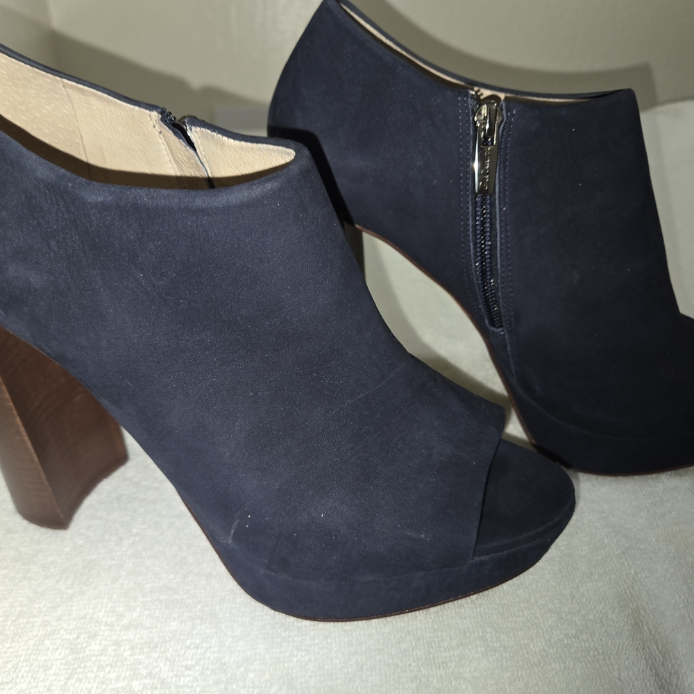 Vince Camuto Black Heeled Boots